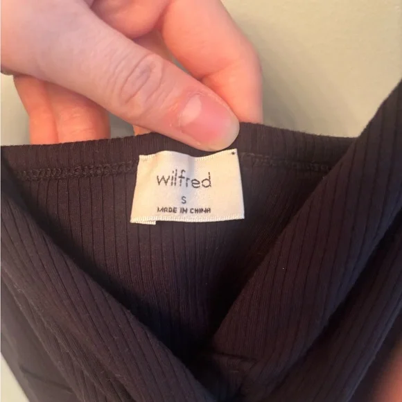 Wilfred black cropped Twist-Front Tank Top - Picture 2 of 3